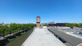 904674 Overzicht vanaf het dak van het ketelhuis van de Utrechtse Machinale Stoel- en Meubelfabriek U.M.S. Pastoe ...